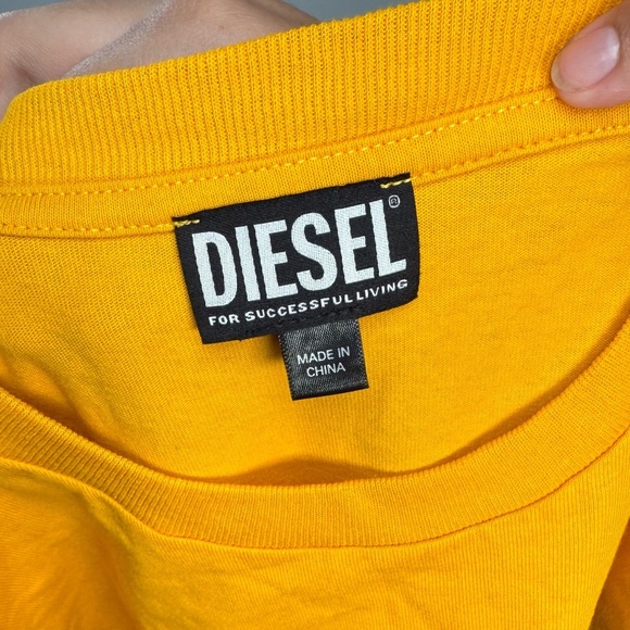 Diesel T-Just B83 Logo T-Shirt Yellow Size large - Picture 7 of 7